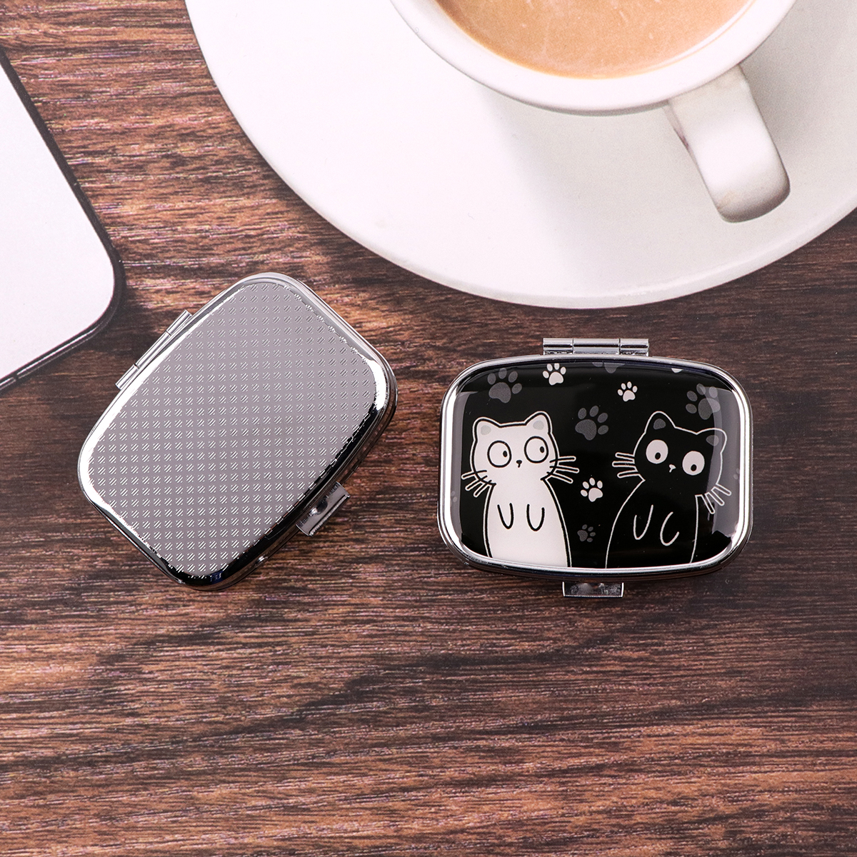 Cartoon Black And White Cat Tr - đánh giá và giá Tablet Accessories